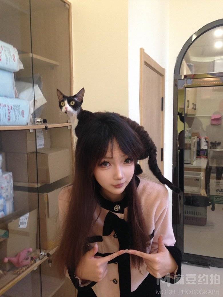 妆容模特