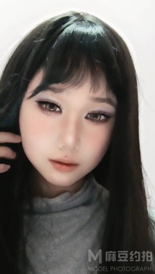 妆容模特
