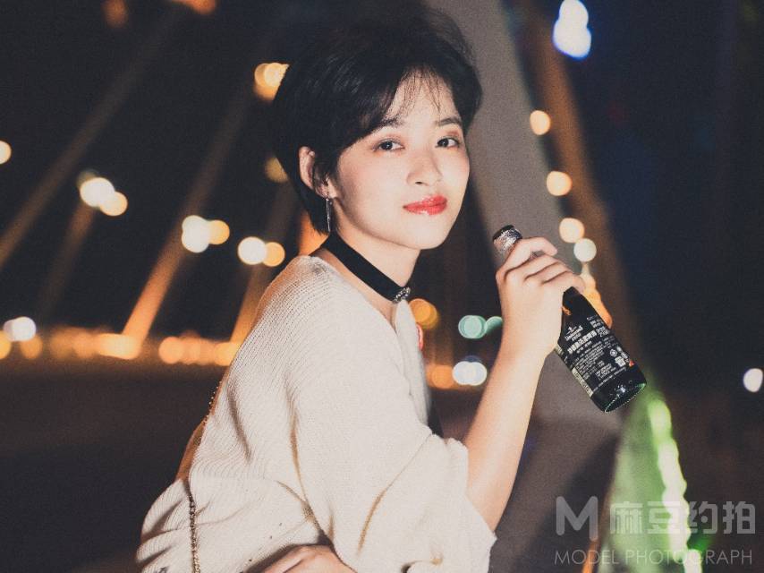 夜景模特