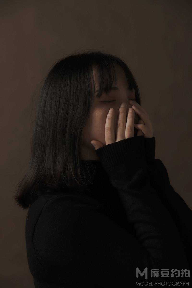 黑白模特