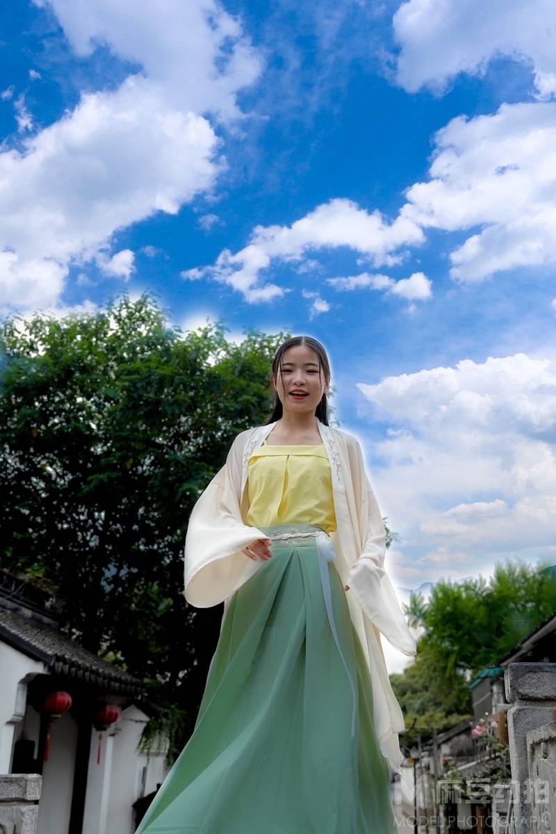 汉服模特