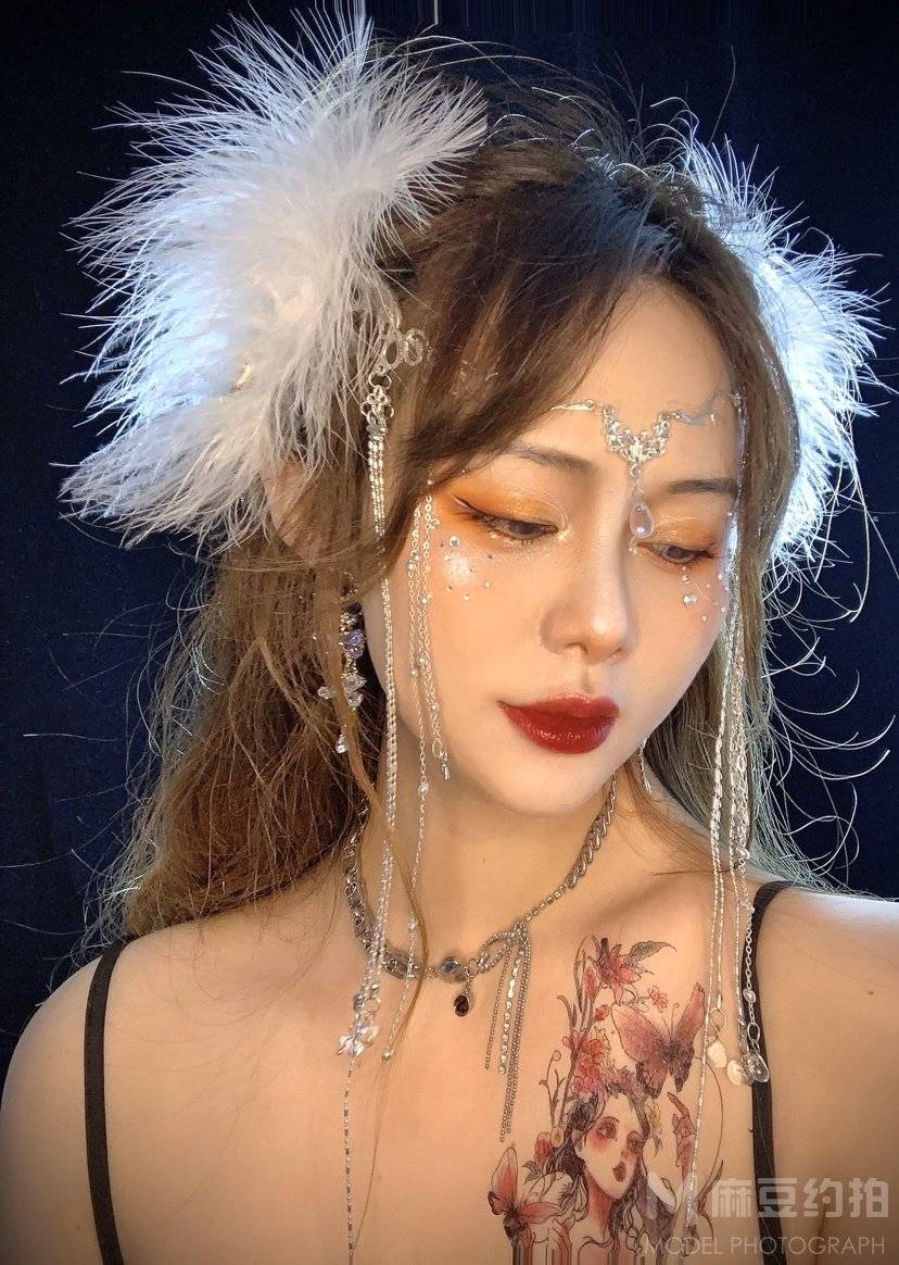 妆容模特