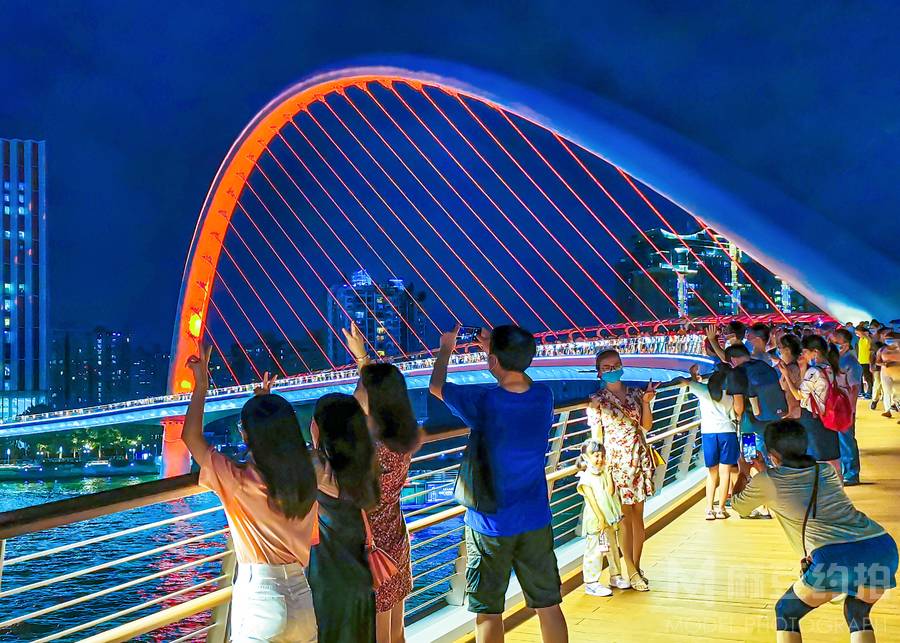 夜景模特
