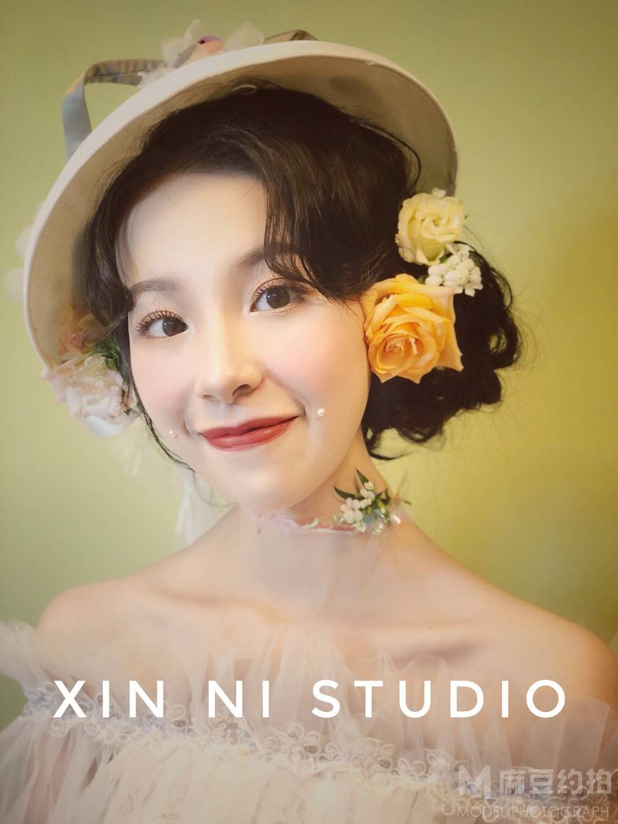 妆容模特