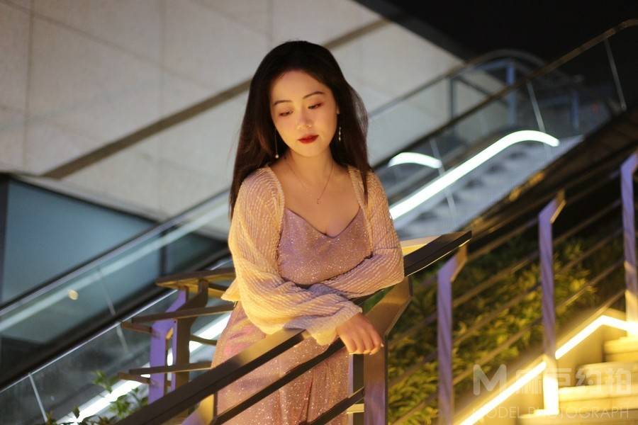 夜景模特