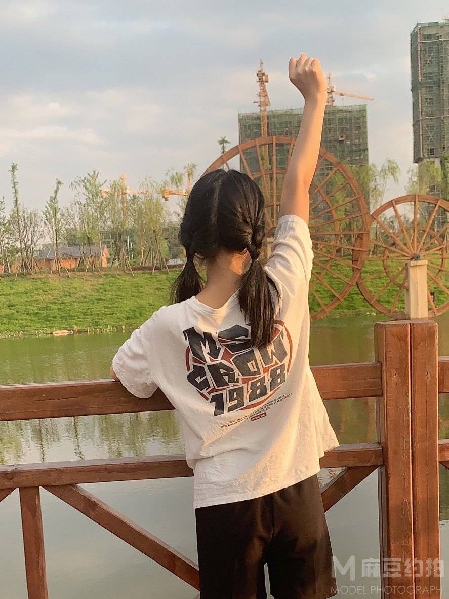 校园模特