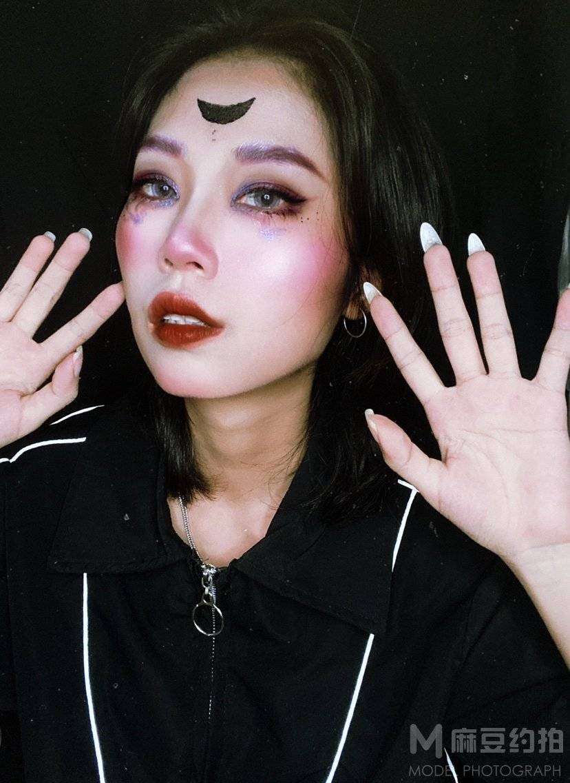 妆容模特