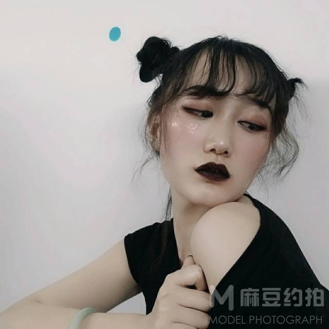 暗黑模特