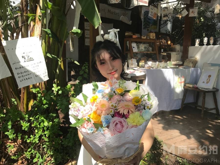 清新模特