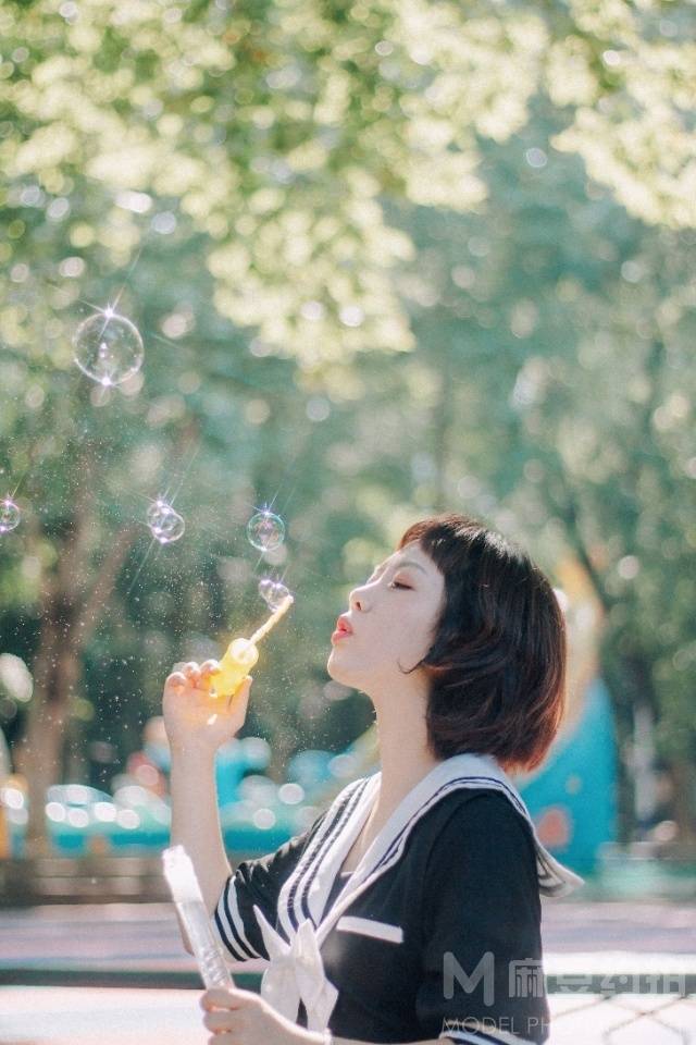 校园模特