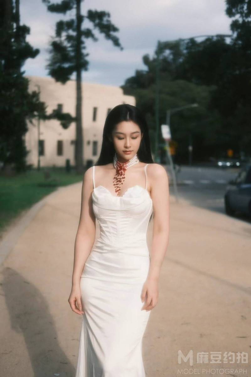 胶片模特