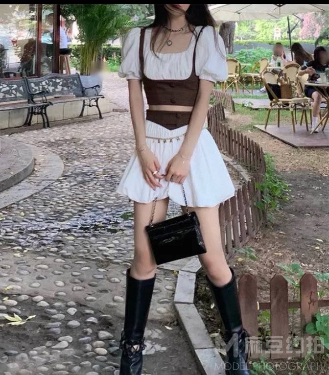 校园模特