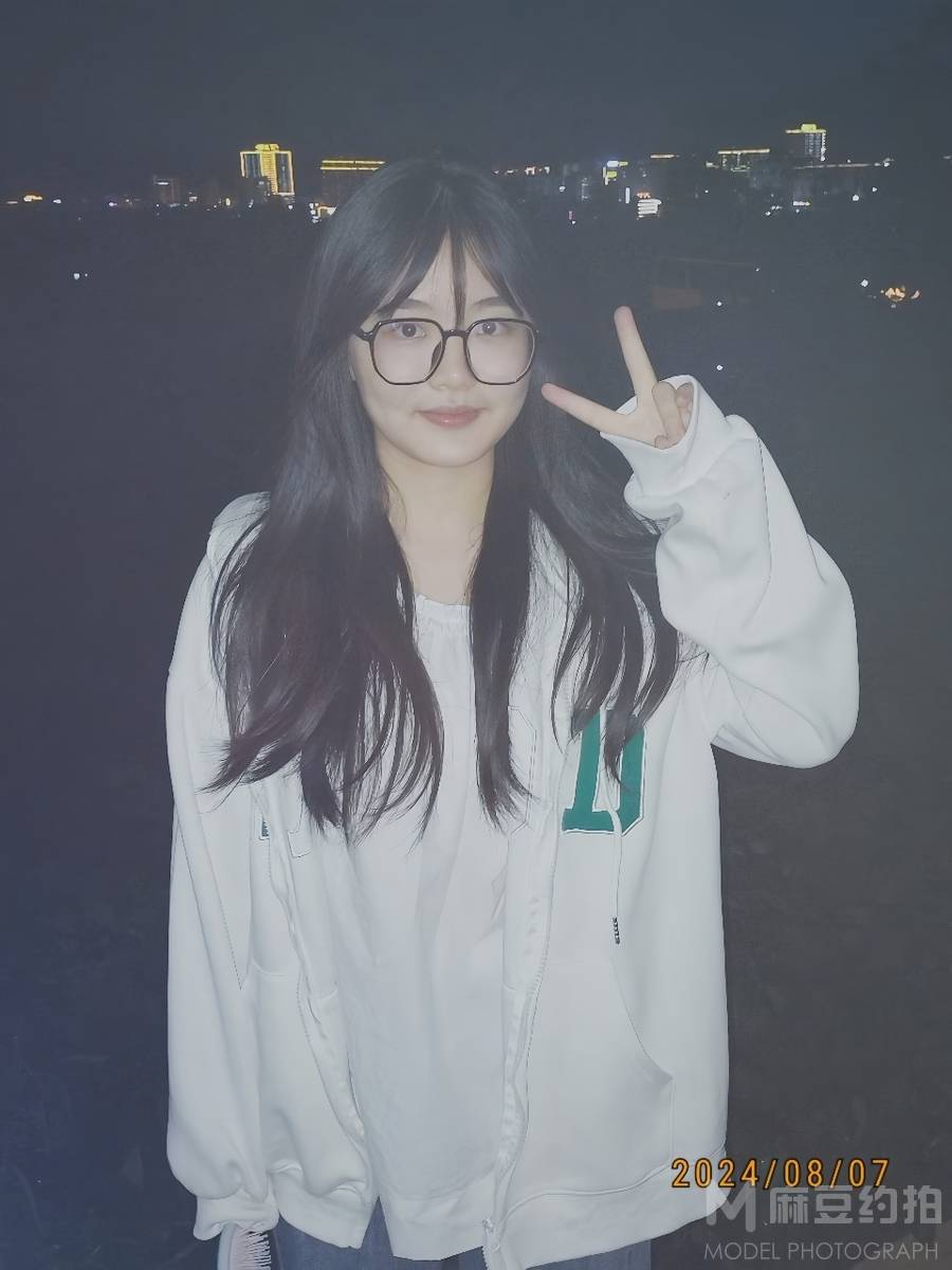 胶片模特