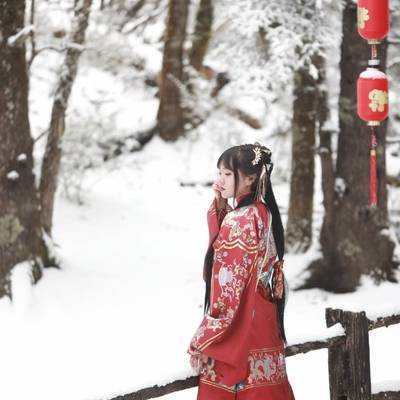 汉服模特
