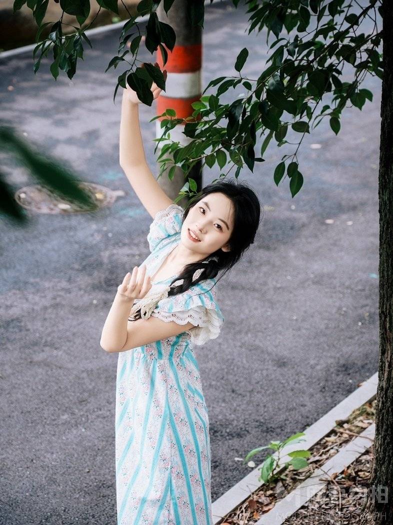 校园模特