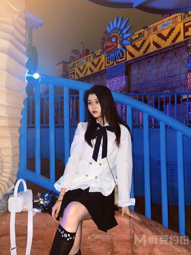 妆容模特
