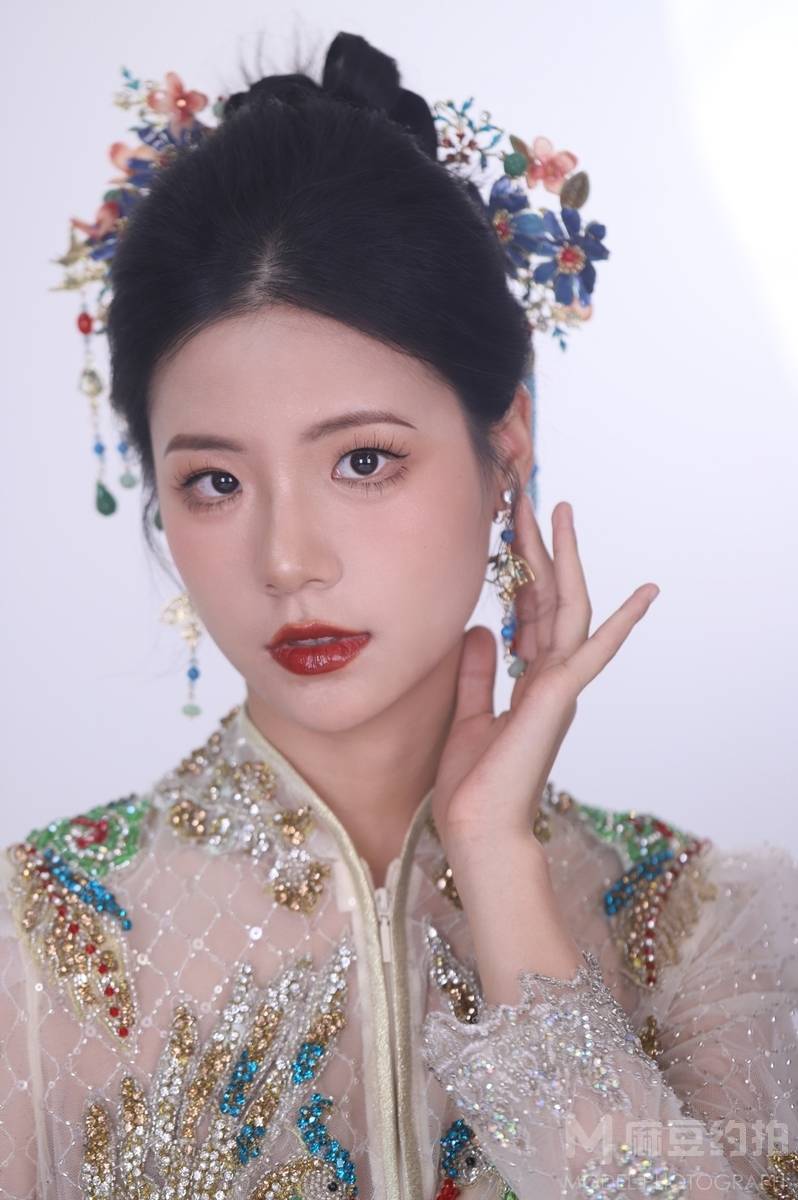 妆容模特