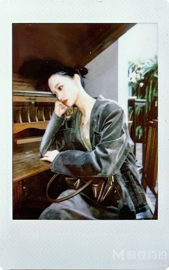 胶片模特