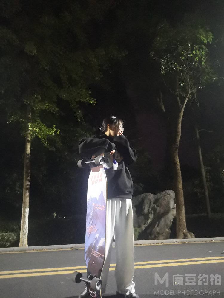 夜景模特