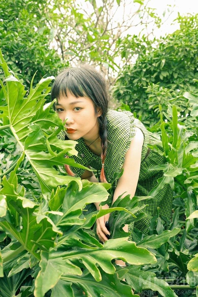 情绪模特