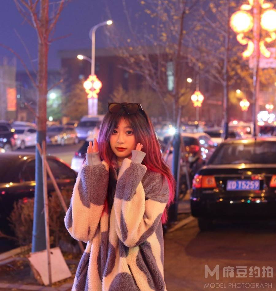 校园模特