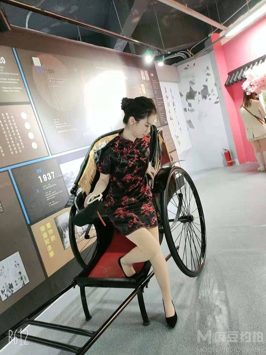 民国模特