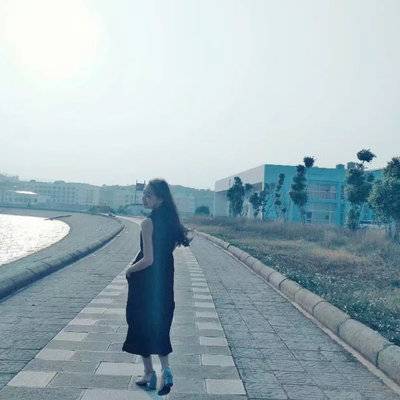 黑白模特