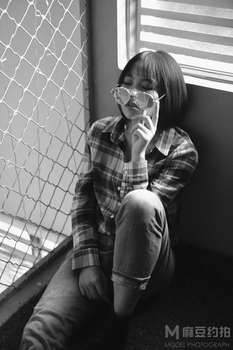 情绪模特