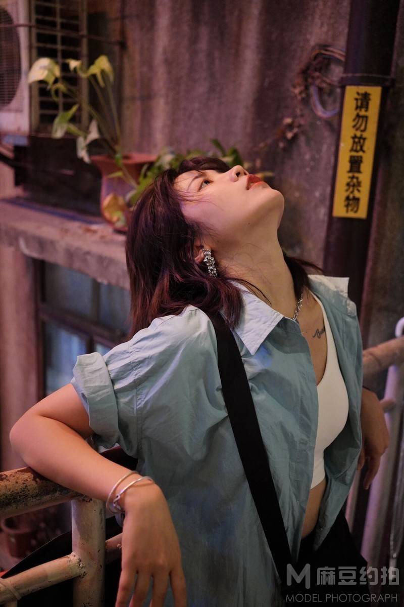 夜景模特
