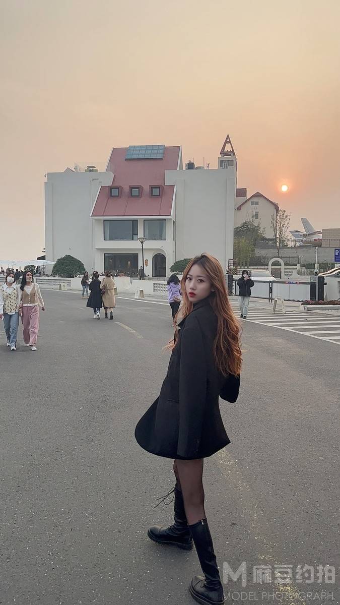 校园模特