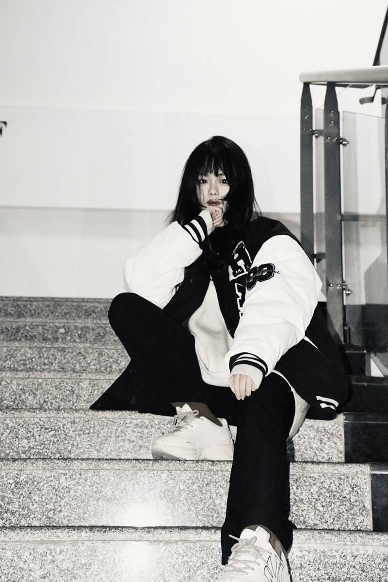 黑白模特