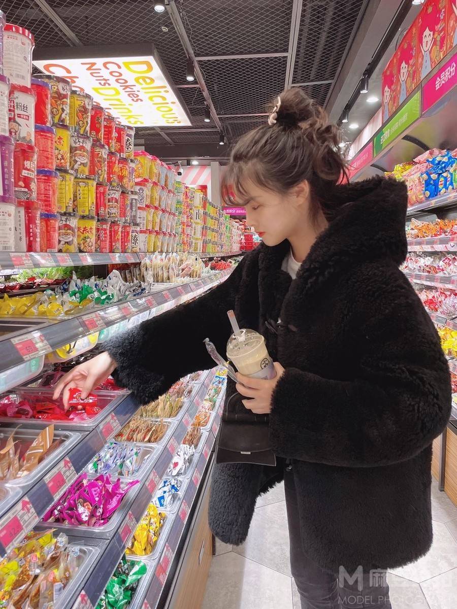 校园模特