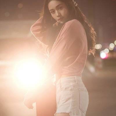 夜景模特