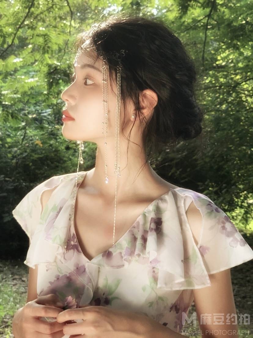妆容模特