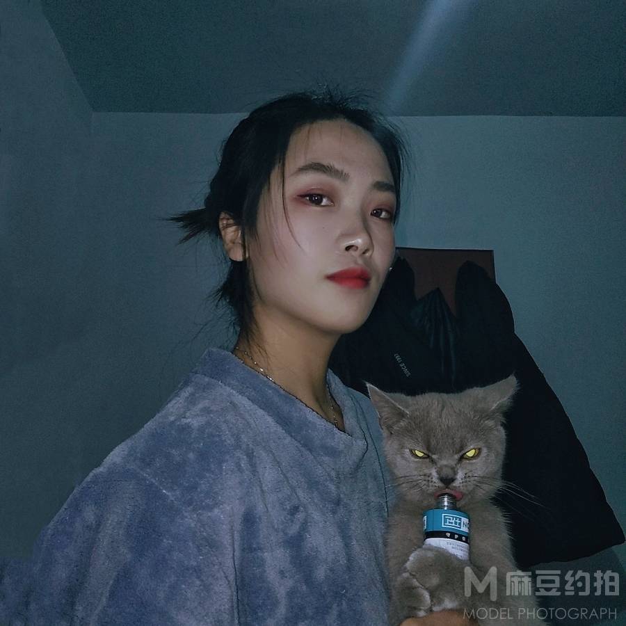 少女模特