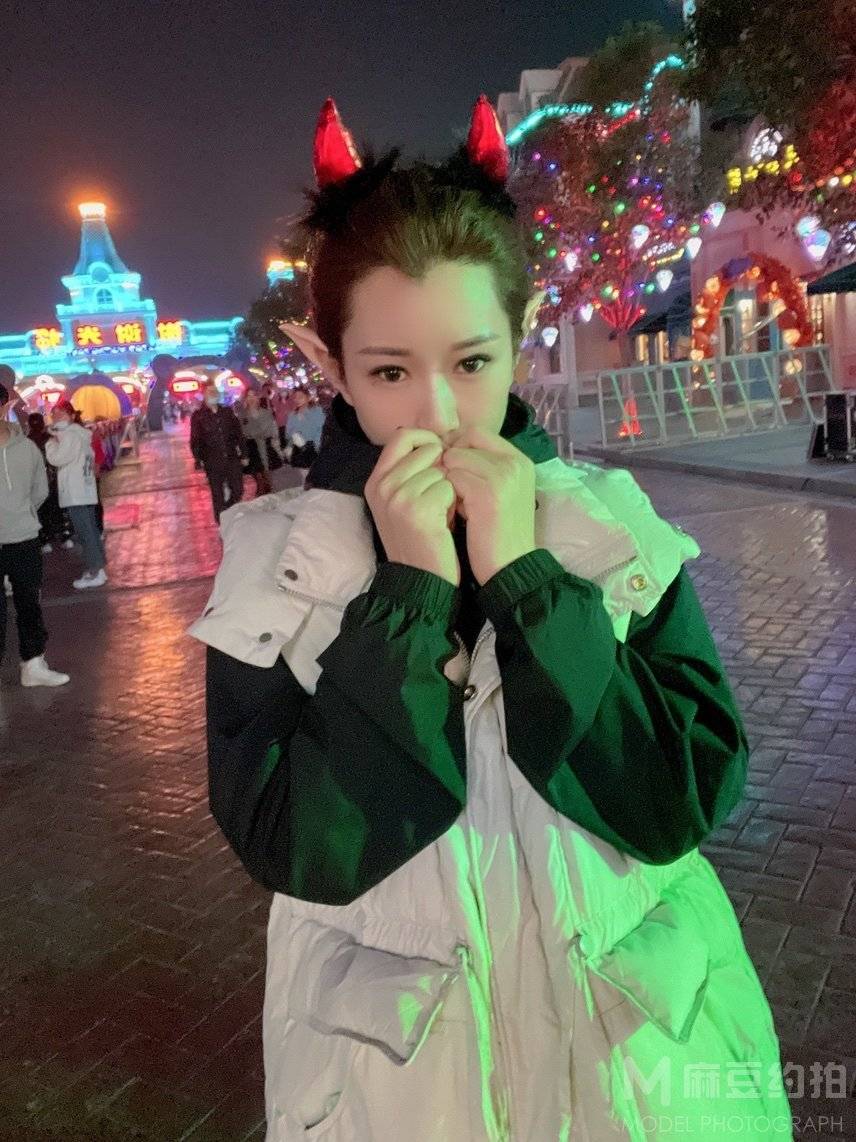 纪实模特
