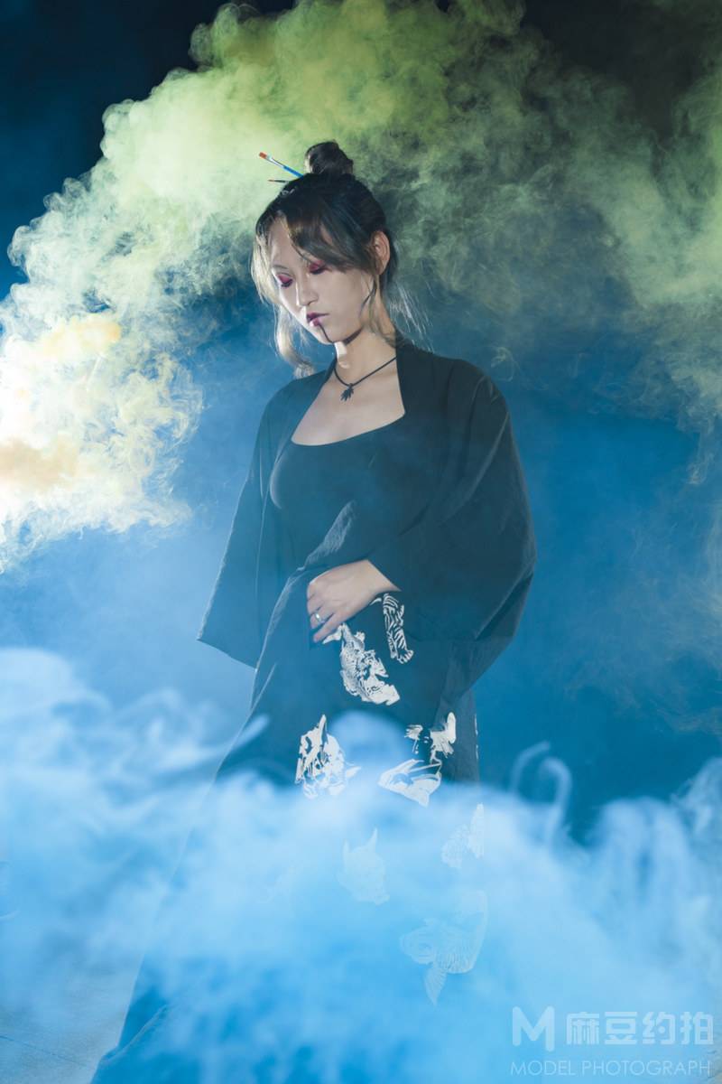妆容模特