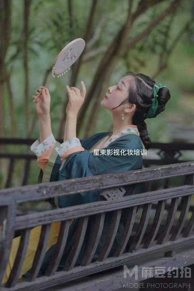 民国模特