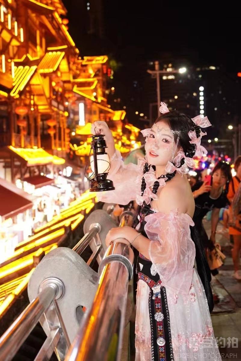 夜景模特
