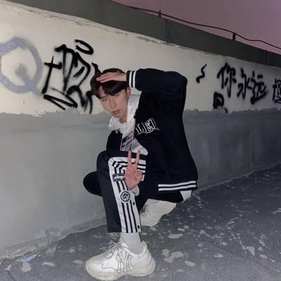 黑白模特