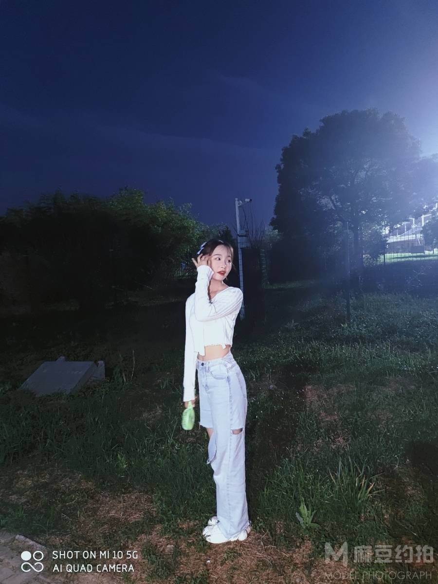 夜景模特