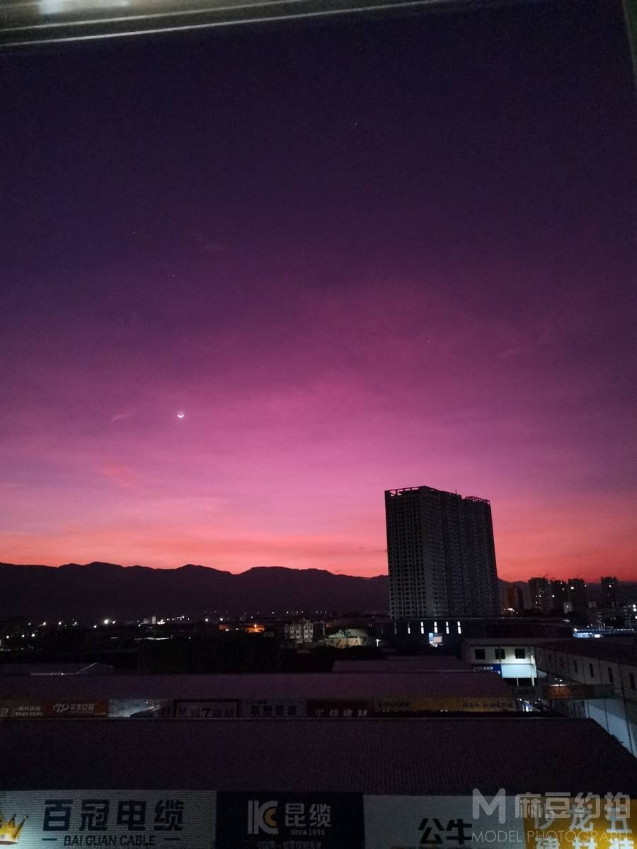 夜景模特