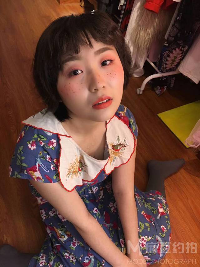 妆容模特