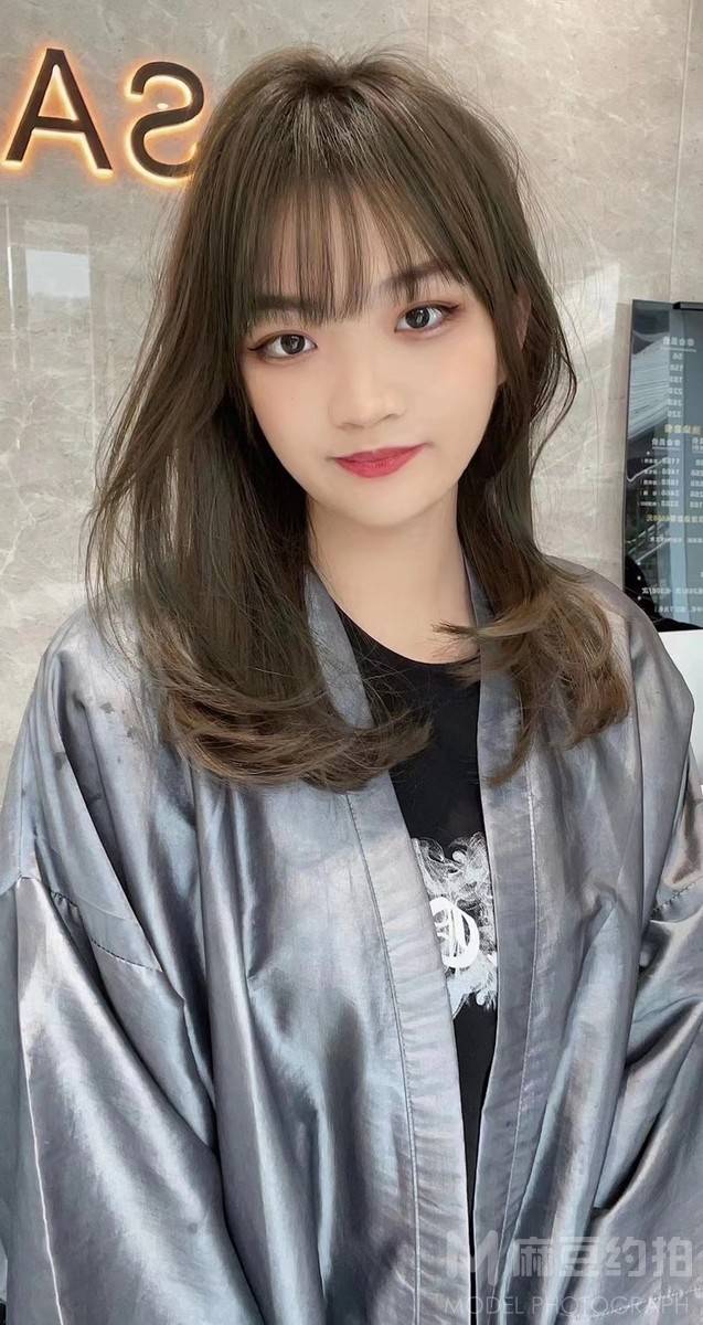 清新模特