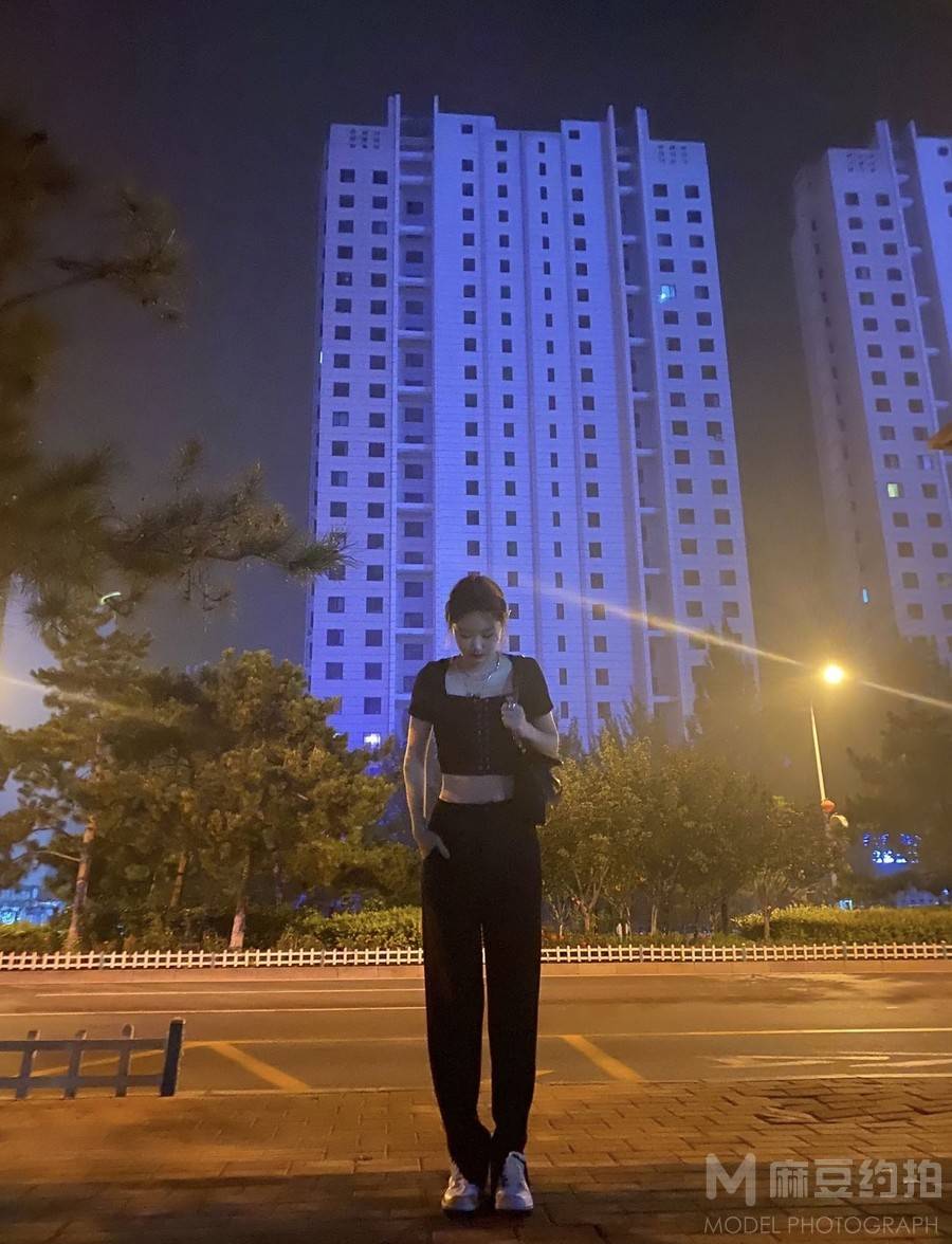 夜景模特