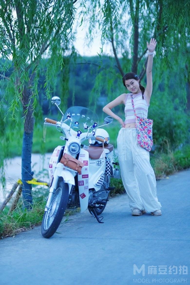 校园模特