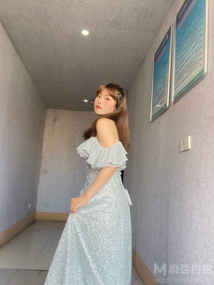 纪实模特