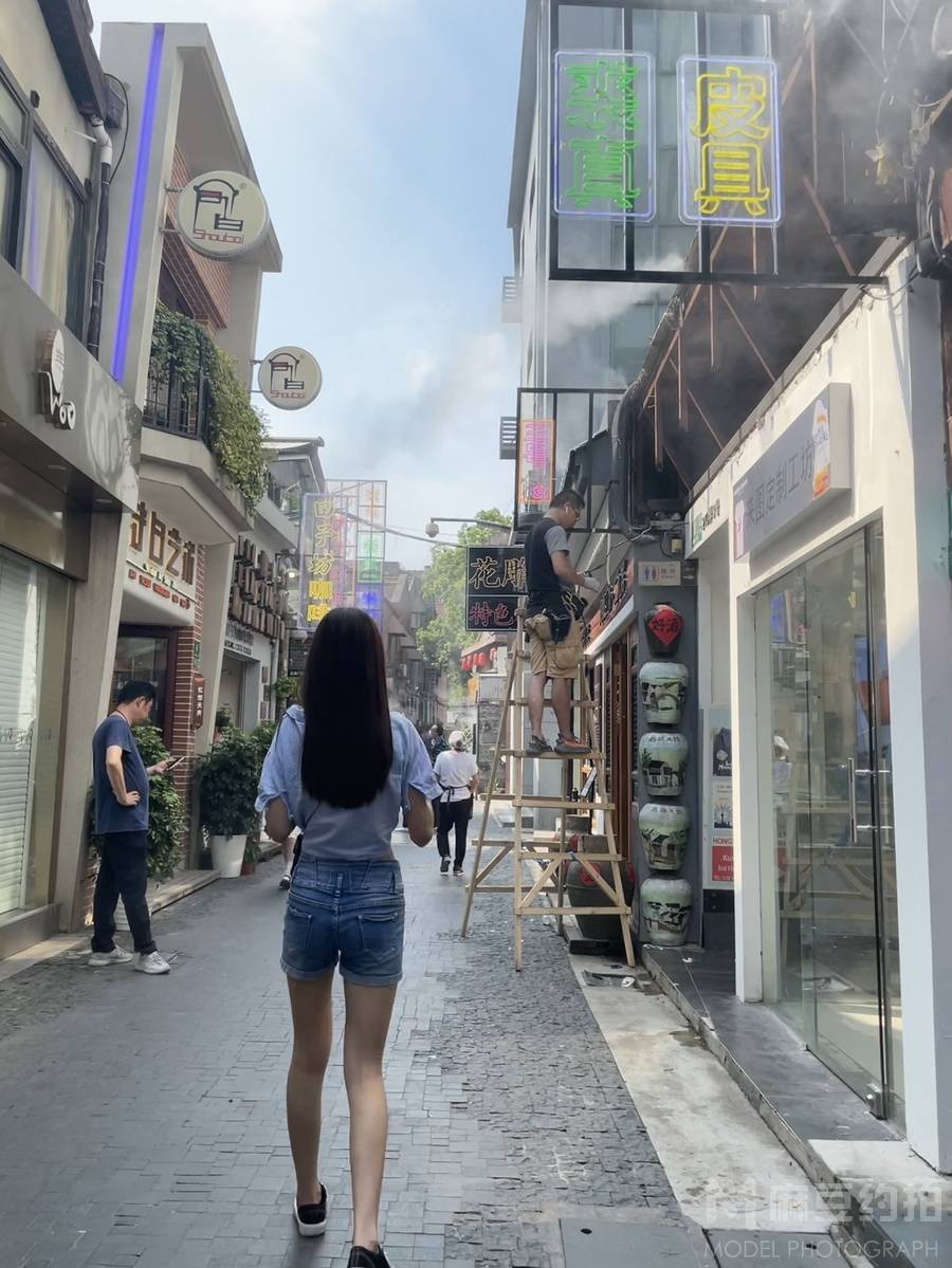 纪实模特