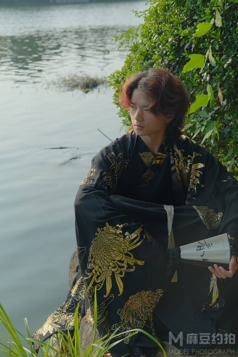 黑白模特