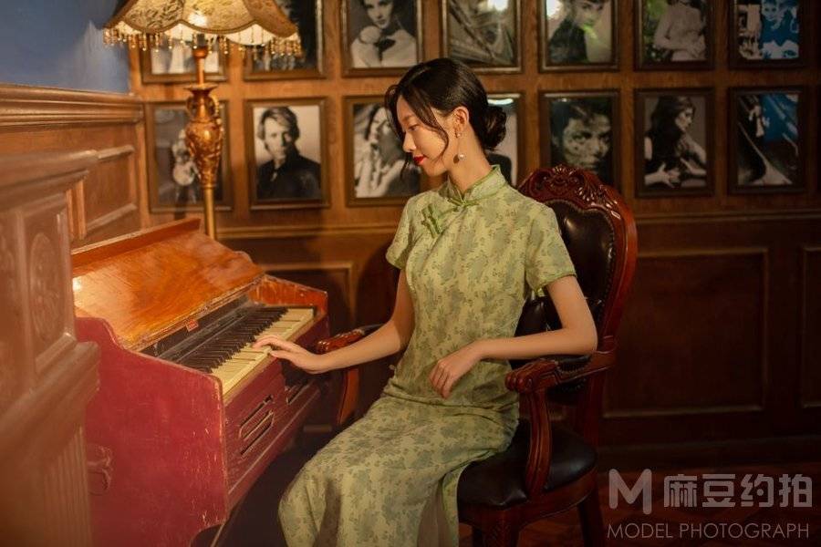 民国模特